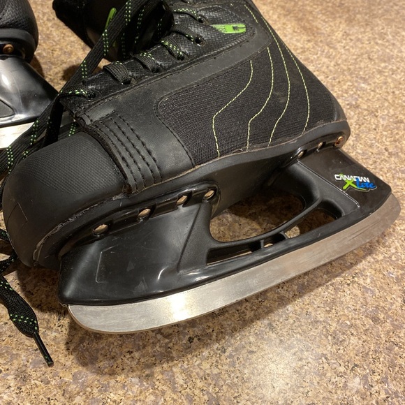 Canadian X-Lite Ice Skates JR7 Junior Size 7 Hockey *Skates Only-No Skate Guards - Picture 7 of 17